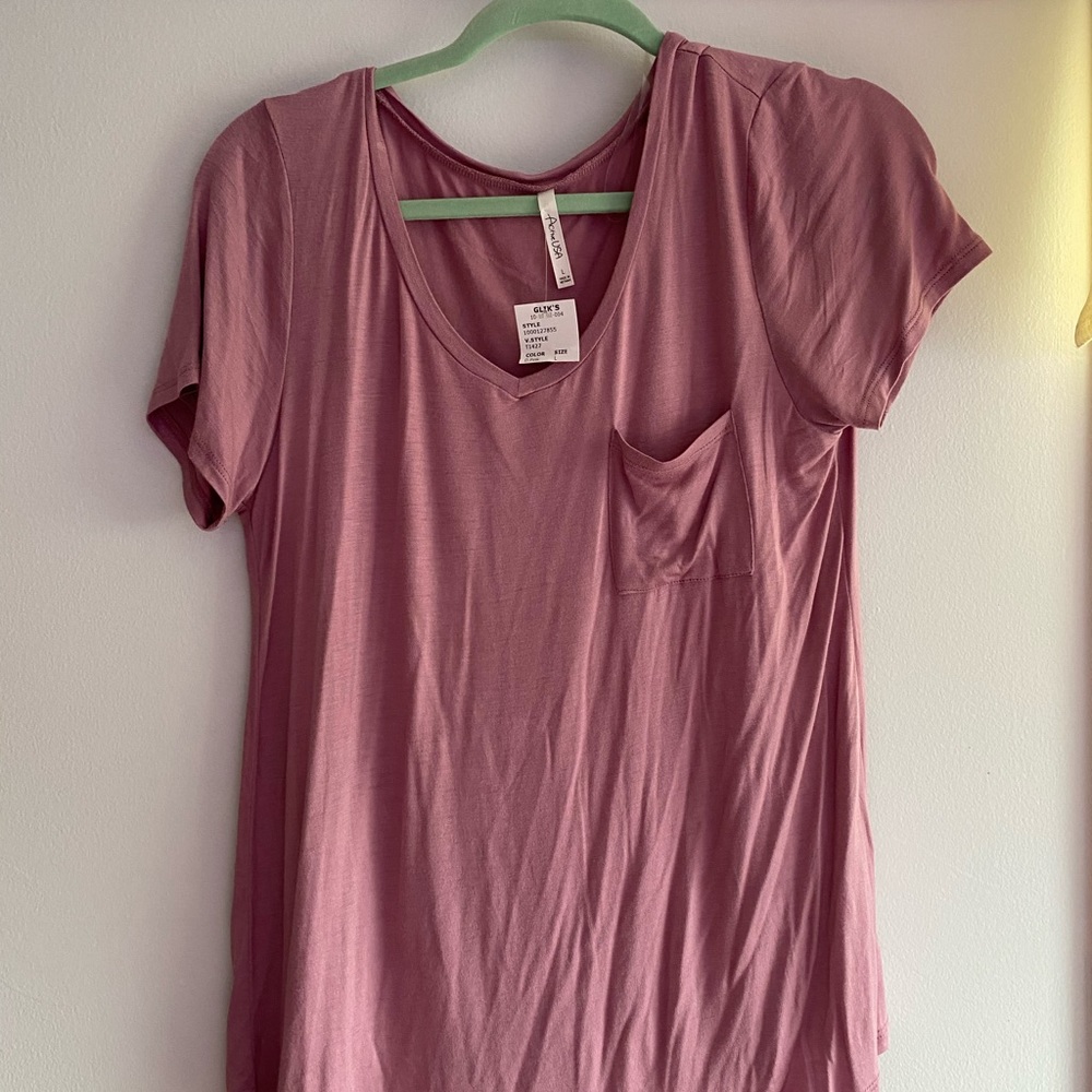 Pink t-shirt